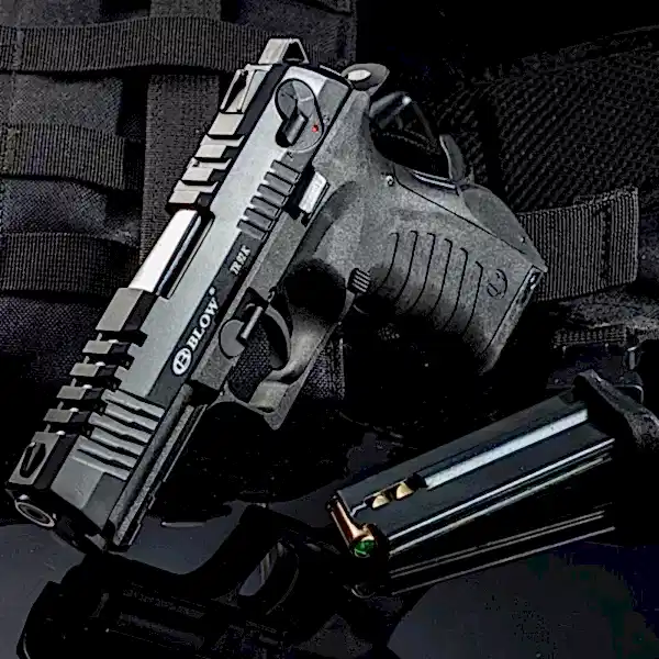 BLOW TR92K SİYAH KURUSIKI SES TABANCASI 9MM